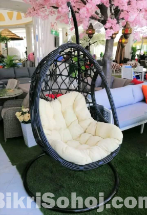 Hanging swing chair